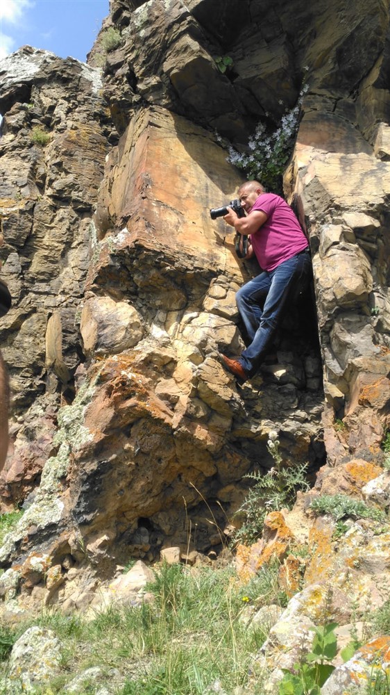Doyumlu Köyü Aydere bölgesinde yeni kaya resimleri bulundu