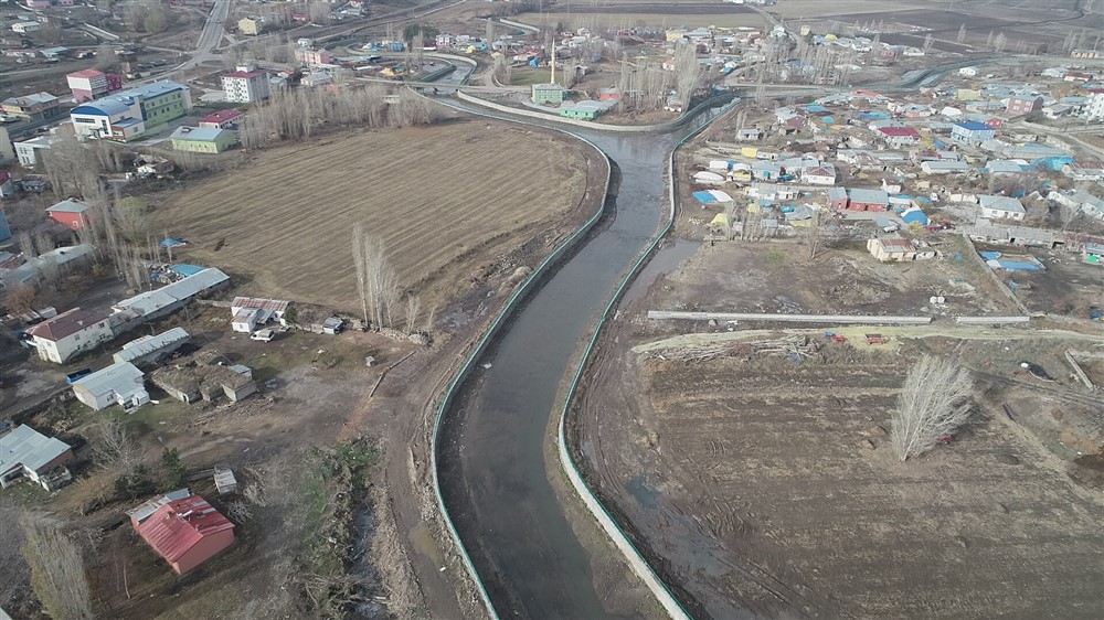 DSİ çalışır, Akyaka gelişir, Kars gelişir, Türkiye büyür