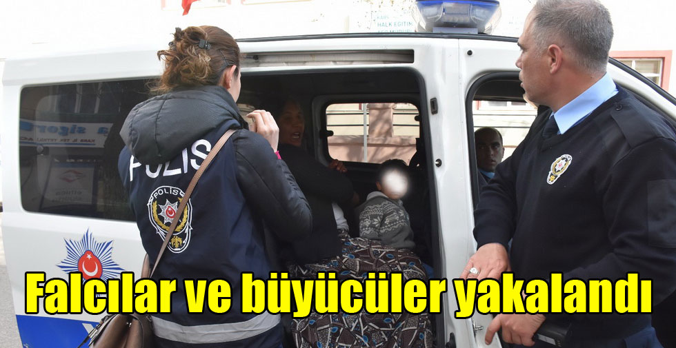 Falcılar ve büyücüler