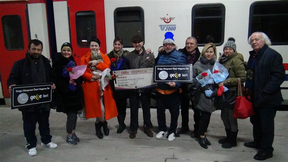 Gültekin Güvensoy misafirlerini Doğu Ekspres Özel Vagonuyla Kars’a getirdi