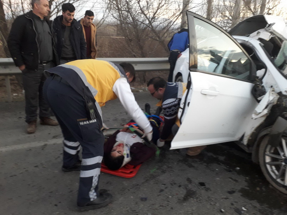 Iğdır’da Trafik Kazası 2 Ölü Bir Yaralı