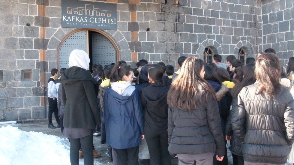 Kafkas Cephesi Harp Tarihi Müzesi’ne Ziyaretçi Akını