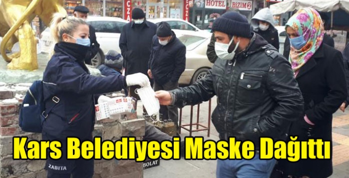 Kars Belediyesi Maske Dağıttı