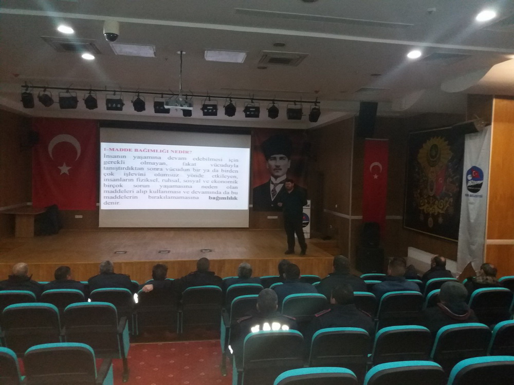 Kars Emniyetinden eğitim çalışmaları