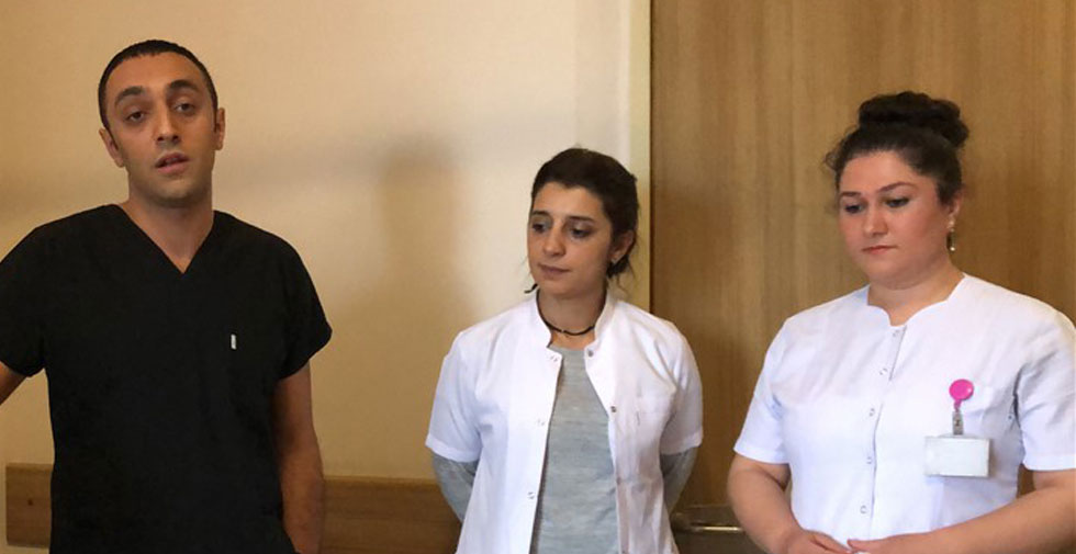 Kars Harakani Devlet Hastanesinde Kolon Kanseri Ameliyatı Gerçekleştirildi