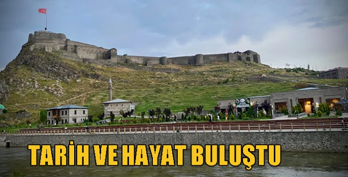 Kars Kalesi’nin Eteğinde Tarih ve Hayat Buluştu
