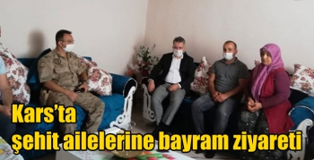 Kars’ta şehit ailelerine bayram ziyareti