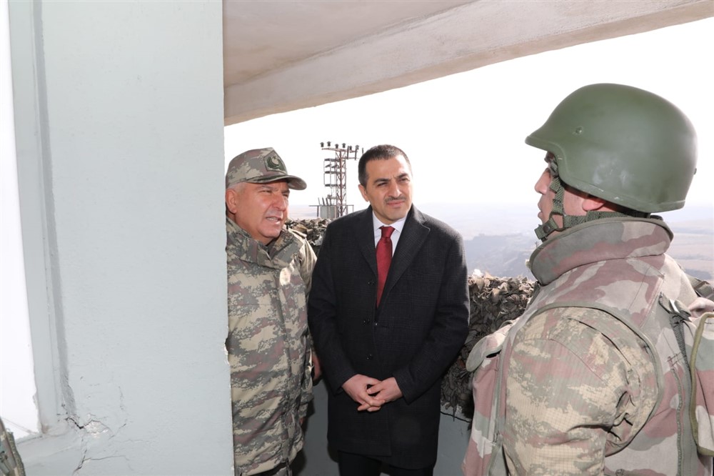 Kars Valisi Hudut Karakollarını Ziyaret Etti