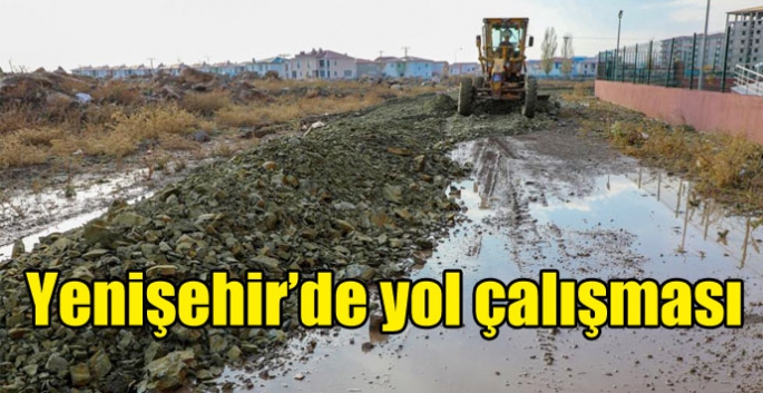 Kars Yenişehir Mahallesinde yol çalışması