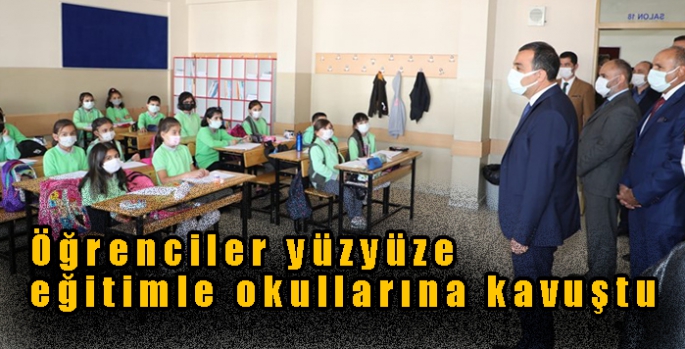 Öğrenciler yüzyüze eğitimle okullarına kavuştu