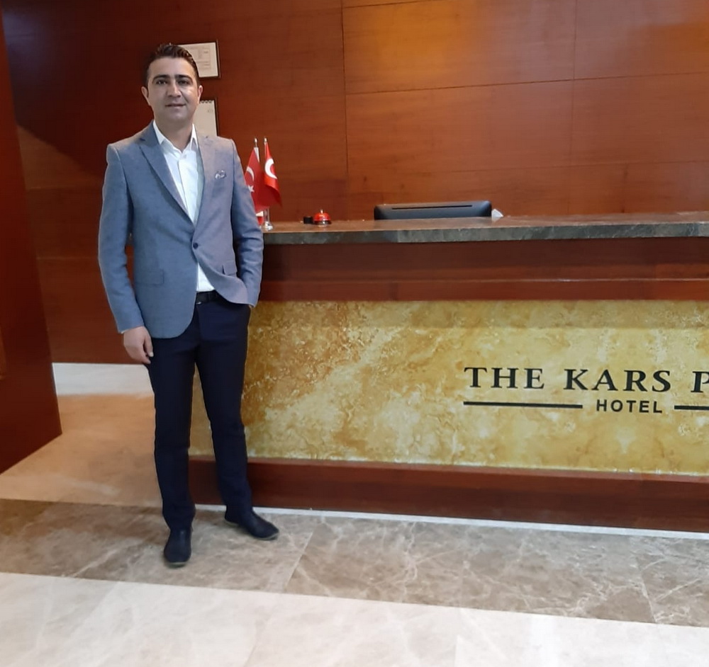The Kars Park Hotel Koordinatör Müdürü Orhan Kaya’dan Anneler Günü Mesajı