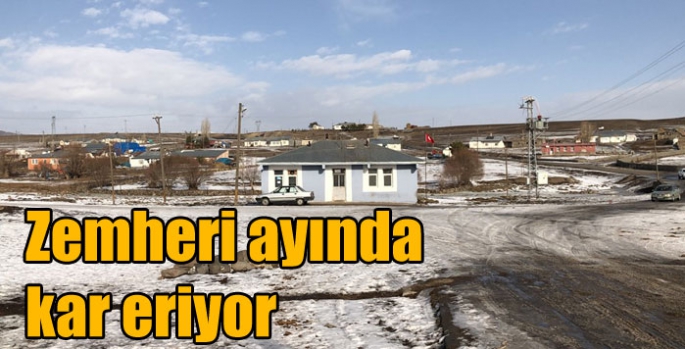 Zemheri ayında kar eriyor